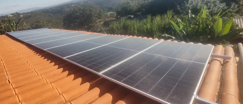 Instalação residencial de energia solar
